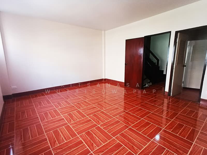 หมู่บ้านสุชา, Bangkok, Nong Kang Plu, Nong Khaem, Bangkok, 4 Bedrooms, 180 sqm, Townhouse For Sale, by Kritsanasak Wuttisuwapap, 500167380 - DDproperty.com