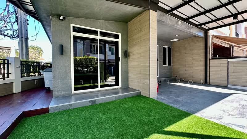 Baan Klang Muang S-Sense Rama 9-Ladprao, Bangkok, Soi Ladprao 84, Ladprao Road, Wang Thonglang, Wang Thonglang, Bangkok, 3 Bedrooms, 132 sqm, Townhouse For Sale, by Eastblue Horizon, 500167393 - DDproperty.com