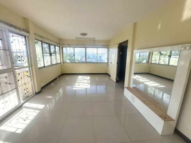 พนาสนธิ์ 7 นิมิตใหม่ 9, Bangkok, Sai Kong Din, Khlong Sam Wa, Bangkok, 6 Bedrooms, 150 sqm, Semi-Detached House (Twin House) For Sale, by The Best Property ไป่, 500167453 - DDproperty.com