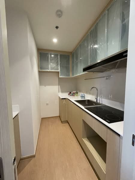 Maru Ekkamai 2, Bangkok, 70-5 Sukhumvit 63 Road, Phra Kanong Nua, Watthana, Bangkok, 2 Bedrooms, 60 sqm, Condo For Rent, by PROPERTYSIGHTS REAL ESTATE, 500167455 - DDproperty.com