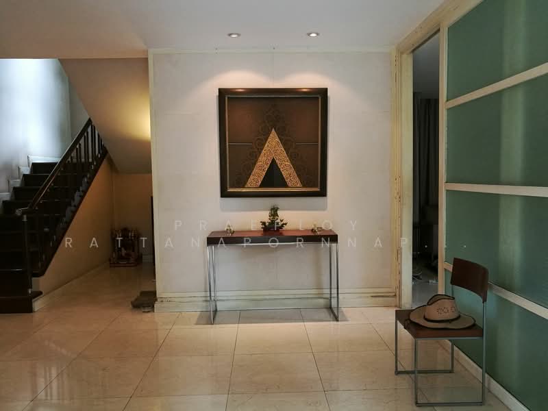 3-storey detached house, modern classic style, Soi Nawamin 68, corner house, special price 11.9 m., Bangkok, ประเสริฐมนูญกิจ, Nawamin, Bueng Kum, Bangkok, 3 Bedrooms, 518 sqm, Single Detached House For Sale, by Praeploy Rattanapornnapapatch, 500167478 - DDproperty.com