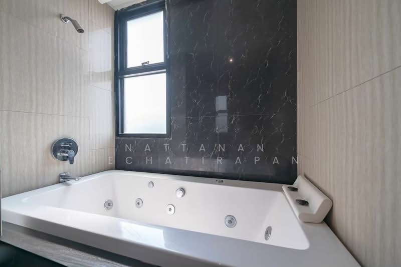 The Unique Sukhumvit 62/1, Bangkok, Sukhumvit Road Soi Sukhumvit 62/1, Bang Chak, Phra Khanong, Bangkok, 3 Bedrooms, 114 sqm, Condo For Rent, by Nattanan Techatirapan, 500167487 - DDproperty.com