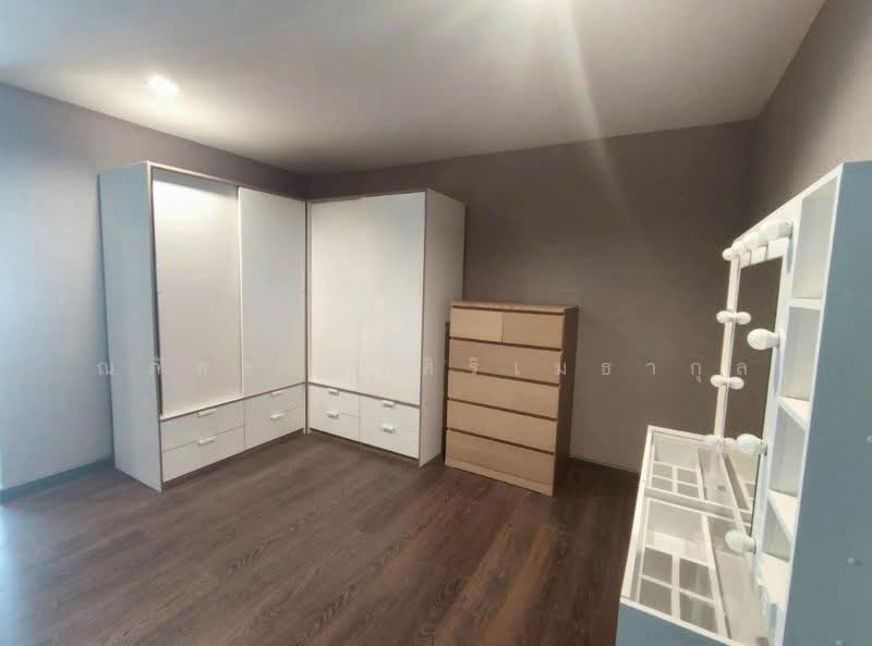 The Park Lane 22, Bangkok, 42 Soi Pridi Banomyong 45, Khlong Tan Nua, Watthana, Bangkok, 3 Bedrooms, 300 sqm, Townhouse For Rent, by ณภัทร พรสิริเมธากุล, 500167580 - DDproperty.com