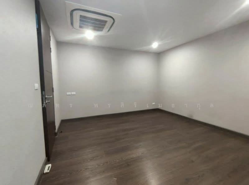 The Park Lane 22, Bangkok, 42 Soi Pridi Banomyong 45, Khlong Tan Nua, Watthana, Bangkok, 3 Bedrooms, 300 sqm, Townhouse For Rent, by ณภัทร พรสิริเมธากุล, 500167580 - DDproperty.com