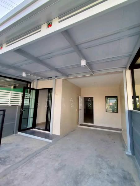 เอ็มไลฟ์ ลำลูกกา-คลอง 4, ปทุมธานี, ลาดสวาย, ลำลูกกา, ปทุมธานี, 80 ตร.ม., ทาวน์เฮ้าส์ ให้เช่า, โดย Airada Parasarn, 500167589 - DDproperty.com