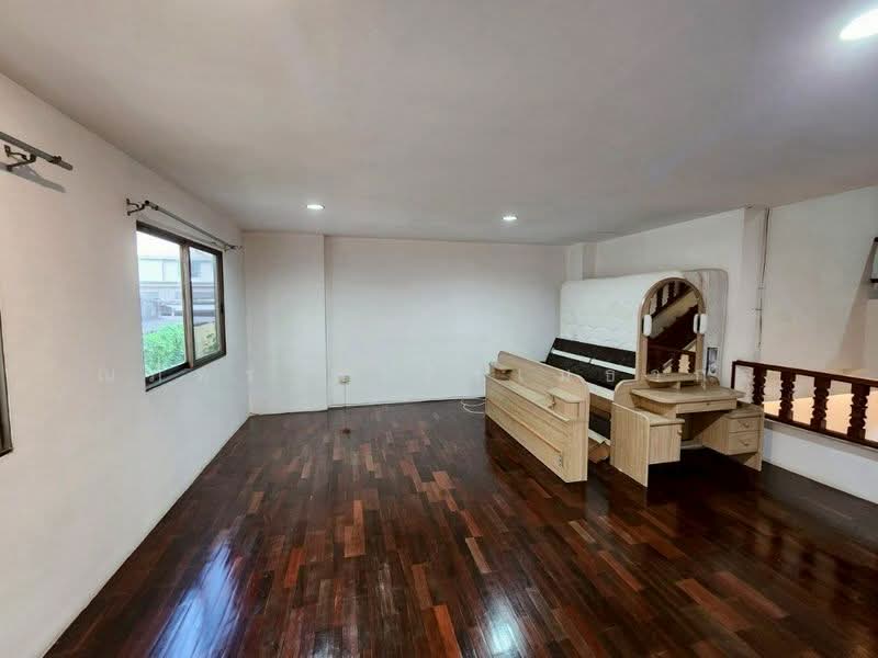 พระโขนง, กรุงเทพ, พระโขนง, คลองเตย, กรุงเทพ, 250 ตร.ม., ทาวน์เฮ้าส์ ให้เช่า, โดย ณภัทร พรสิริเมธากุล, 500167592 - DDproperty.com