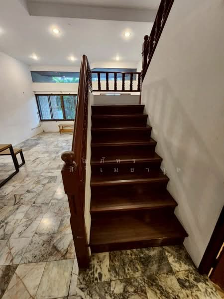 พระโขนง, Bangkok, Phra Kanong, Khlong Toei, Bangkok, 4 Bedrooms, 250 sqm, Townhouse For Rent, by ณภัทร พรสิริเมธากุล, 500167592 - DDproperty.com