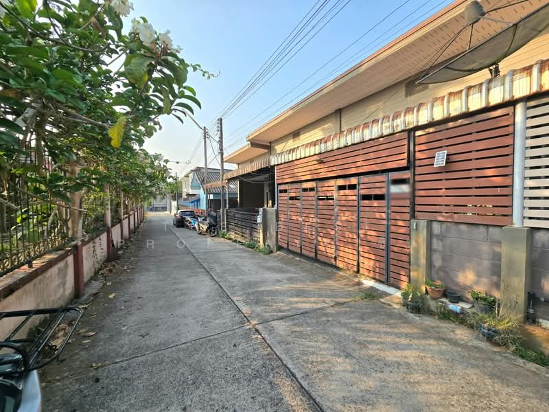 ทาวน์เฮ้าส์ท่าช้าง จันทบุรี, Chanthaburi, Tha Chang, Muang Chanthaburi, Chanthaburi, 2 Bedrooms, 100 sqm, Townhouse For Sale, by The Best Property ซิน, 500167610 - DDproperty.com