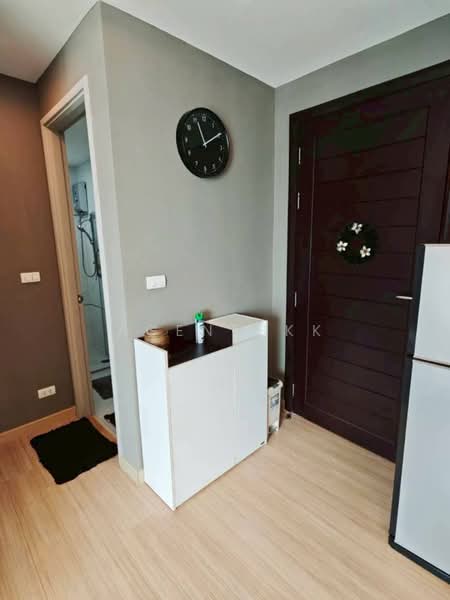Thru Thonglor, Bangkok, Petchaburi Road, Bang Kapi, Huai Khwang, Bangkok, 1 Bedroom, 31 sqm, Condo For Rent, by Agentbkk, 500167620 - DDproperty.com