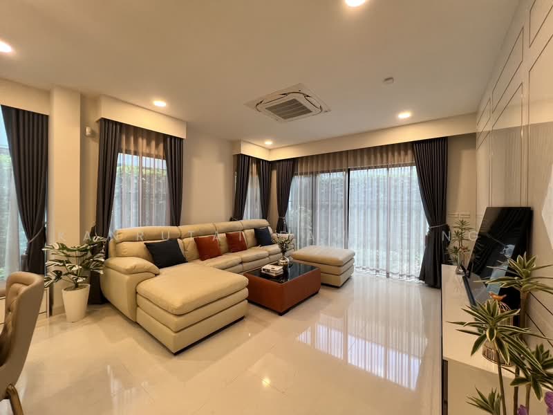 Nantawan Rama 9 - New Krungthepkreetha, Bangkok, Saphan Sung, Saphan Sung, Bangkok, 4 Bedrooms, 302 sqm, Single Detached House For Rent, by Kanrutai Dawruang, 500167633 - DDproperty.com