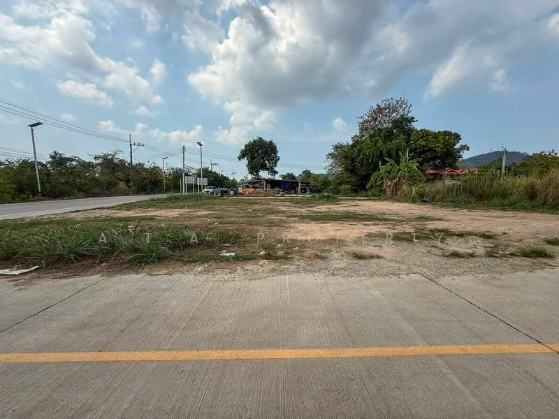 ขายที่ดินบางพระ ศรีราชา ชลบุรี, Chon Buri (Pattaya), บ้านเอาร์ 9/2, Bang Phra, Si Racha, Chon Buri (Pattaya), , 720 sqm, Land For Sale, by A.T.A. Property, 500167658 - DDproperty.com