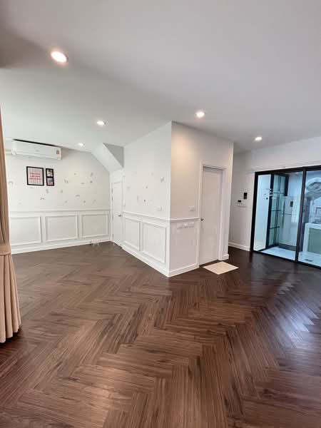 V Compound Bangna-Srinakarin : วี คอมพาวด์ บางนา-ศรีนครินทร์, สมุทรปราการ, บางแก้ว, บางพลี, สมุทรปราการ, 123 ตร.ม., บ้านเดี่ยว ขาย, โดย Kulanat Ananvutisombat, 500167671 - DDproperty.com