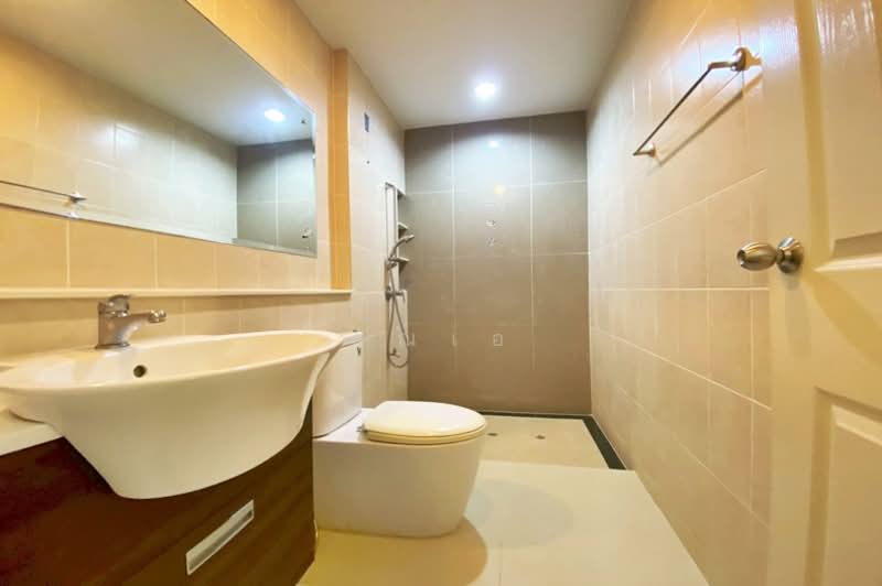 บ้านกลางเมือง ลาดพร้าว-เสนา2, Bangkok, Lat Phrao, Lat Phrao, Bangkok, 3 Bedrooms, 162 sqm, Townhouse For Sale, by คุณเอ, 500167683 - DDproperty.com