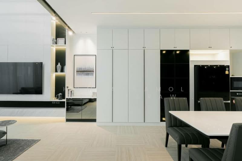 LUXE 35 Ratchada-Ladprao, Bangkok, Soi Lat Phrao 35, Lat Phrao Road, Chan Kasem, Chatuchak, Bangkok, 3 Bedrooms, 400 sqm, Townhouse For Sale, by Chomratkamol Soontorntarawong (Gor), 500167686 - DDproperty.com