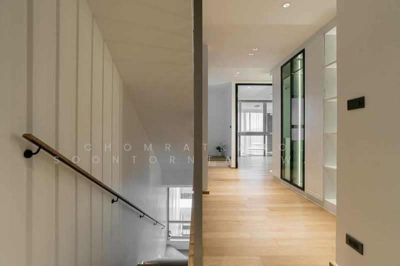 LUXE 35 Ratchada-Ladprao, Bangkok, Soi Lat Phrao 35, Lat Phrao Road, Chan Kasem, Chatuchak, Bangkok, 3 Bedrooms, 400 sqm, Townhouse For Sale, by Chomratkamol Soontorntarawong (Gor), 500167686 - DDproperty.com