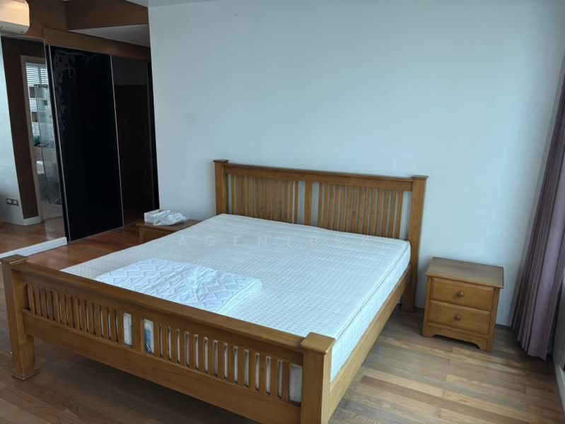 Watermark Chaophraya, Bangkok, Soi Charoennakorn 39-41, Charoennakorn Road, Bang Lam Phu Lang, Khlong San, Bangkok, 3 Bedrooms, 170 sqm, Condo For Rent, by Agentbkk, 500167702 - DDproperty.com