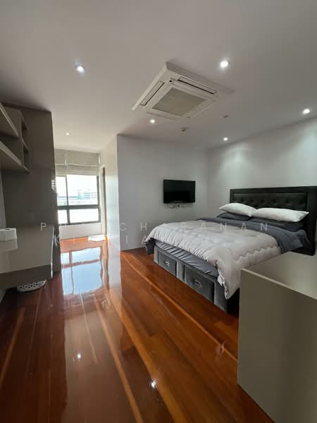 Prime Mansion One, Bangkok, Soi Sukhumvit 31, Khlongtoei Nua, Watthana, Bangkok, 3 Bedrooms, 248 sqm, Condo For Sale, by Phatcharanan Kittiananchat, 500167727 - DDproperty.com