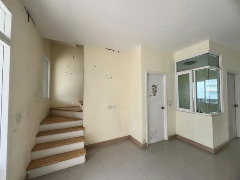 Gusto Townhome Bangna - Suvarnabhumi : กัสโต้ ทาวน์โฮม บางนา - สุวรรณภูมิ, สมุทรปราการ, ซอยวัดศรีวารีน้อย, ศีรษะจรเข้ใหญ่, บางเสาธง, สมุทรปราการ, 132 ตร.ม., ทาวน์เฮ้าส์ ขาย, โดย เรียลตี้ วัน, 500167739 - DDproperty.com
