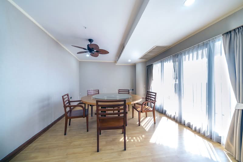 State Tower, Bangkok, 1055 Silom Road, Silom, Bang Rak, Bangkok, 4 Bedrooms, 192 sqm, Condo For Sale, by อุกฤษฎ์ สัตย์ตระกูลวงศ์, 500167749 - DDproperty.com