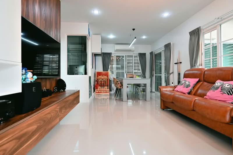 Golden Neo Bangkhae, Bangkok, 345 005/1 Soi Kanchanaphisek, Lak Song, Bang Khae, Bangkok, 3 Bedrooms, 136 sqm, Townhouse For Sale, by Eastblue Horizon, 500167755 - DDproperty.com