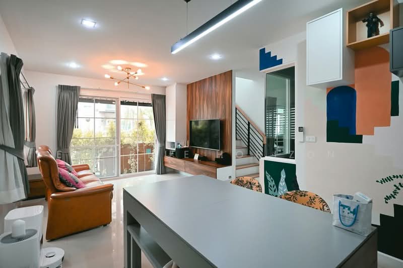 Golden Neo Bangkhae, Bangkok, 345 005/1 Soi Kanchanaphisek, Lak Song, Bang Khae, Bangkok, 3 Bedrooms, 136 sqm, Townhouse For Sale, by Eastblue Horizon, 500167755 - DDproperty.com