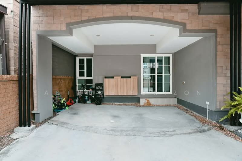 Golden Neo Bangkhae, Bangkok, 345 005/1 Soi Kanchanaphisek, Lak Song, Bang Khae, Bangkok, 3 Bedrooms, 136 sqm, Townhouse For Sale, by Eastblue Horizon, 500167755 - DDproperty.com