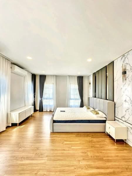 Centro Bangna, Samut Prakan, 111 Soi 3, Bang Kaeo, Bang Plee, Samut Prakan, 4 Bedrooms, 303 sqm, Single Detached House For Rent, by Chomratkamol Soontorntarawong (Gor), 500167763 - DDproperty.com