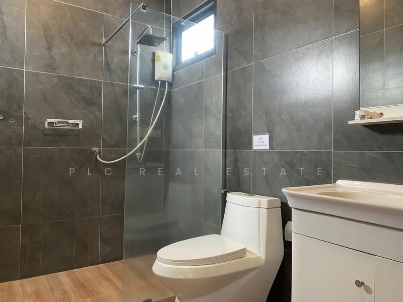 Pool Villa 2 Bedroom Corner House for Sale in Sattahip, Chon Buri (Pattaya), Bang Lamung, Bang Lamung (Pattaya), Chon Buri (Pattaya), 2 Bedrooms, 220 sqm, Villa For Sale, by PLC Real Estate, 500167767 - DDproperty.com