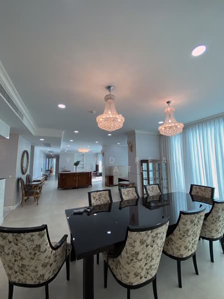 Royce Private Residences, Bangkok, 61 Soi Sukhumvit 31, Khlongtoei Nua, Watthana, Bangkok, 4 Bedrooms, 355 sqm, Condo For Sale, by Beyond Real Estate, 500167783 - DDproperty.com