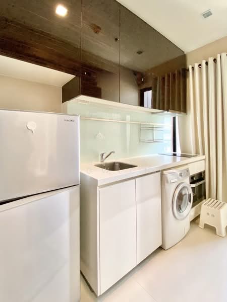 Ivy Ampio, Bangkok, 48 Ratchadaphisek Road, Huai Khwang, Huai Khwang, Bangkok, Studio, 34 sqm, Condo For Rent, by Areeya Kingwichit, 500167784 - DDproperty.com