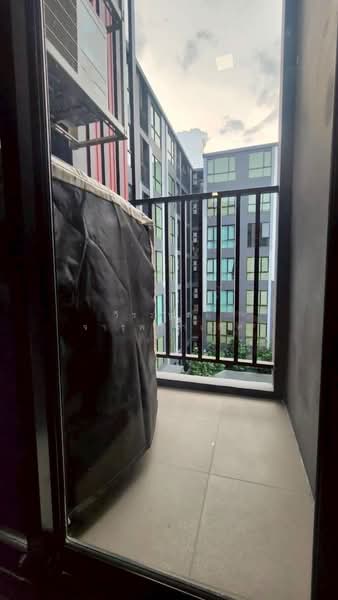 Maroon Ratchada 32, Bangkok, Chan Kasem, Chatuchak, Bangkok, 1 Bedroom, 28 sqm, Condo For Rent, by วีระบูลย์ จารุพรล้ำเลิศ, 500167788 - DDproperty.com