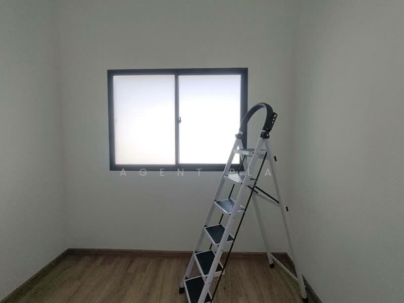 PruksaVille Ramkhamhaeng-Romklao, Bangkok, Soi Kheha Romklao 64, Khlong Song Ton Nun, Lat Krabang, Bangkok, 3 Bedrooms, 150 sqm, Townhouse For Rent, by Agent Pla, 500167810 - DDproperty.com