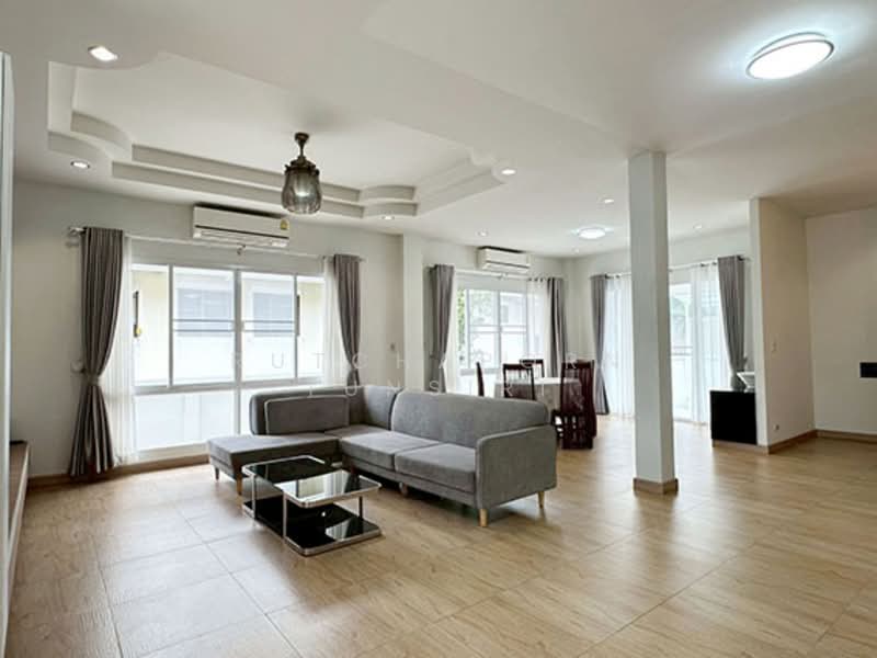 บ้านในโครงการ ให้เช่า – ใกล้มีโชคพลาซ่า เพียง 5 นาที ค่าเช่า 30,000 บาท / เดือน รหัสทรัพย์ : No.5H06, Chiang Mai, San Sai Noi, San Sai, Chiang Mai, 3 Bedrooms, 400 sqm, Single Detached House For Rent, by Rutchaporn Tunsiri, 500167812 - DDproperty.com