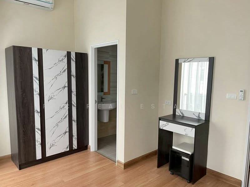 Townhouse 4 Bedroom for Sale in East Pattaya, Chon Buri (Pattaya), Bang Lamung, Bang Lamung (Pattaya), Chon Buri (Pattaya), 4 Bedrooms, 110 sqm, Townhouse For Sale, by PLC Real Estate, 500167827 - DDproperty.com