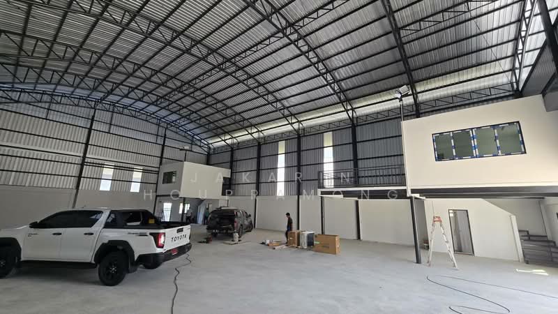 ให้เช่าโกดัง ซอยลาดกระบัง บางพลี สมุทรปราการ 520 ตรม ออฟฟิศ+แอร์, Samut Prakan, Rachathewa, Bang Plee, Samut Prakan, , 520 sqm, Warehouse/Factory For Rent, by Jakarin Houpramong, 500167831 - DDproperty.com