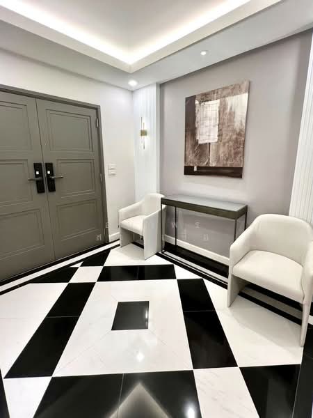 President Park Sukhumvit 24, Bangkok, 99 Sukhumvit 24 Alley, Khlongtoei Nua, Watthana, Bangkok, 3 Bedrooms, 223 sqm, Condo For Sale, by อุมาพร สายเชื้อ, 500167839 - DDproperty.com