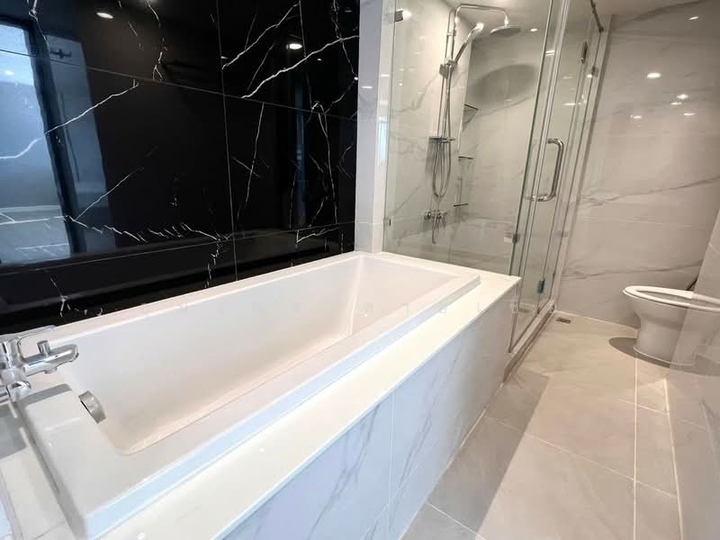 President Park Sukhumvit 24, Bangkok, 99 Sukhumvit 24 Alley, Khlongtoei Nua, Watthana, Bangkok, 3 Bedrooms, 223 sqm, Condo For Sale, by อุมาพร สายเชื้อ, 500167839 - DDproperty.com