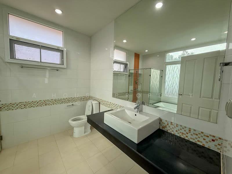 The Boulevard Sriracha, Chon Buri (Pattaya), Sriracha-Nongyaibu Road, Surasak, Si Racha, Chon Buri (Pattaya), 3 Bedrooms, 252 sqm, Single Detached House For Sale, by A House Property Co.,Ltd., 500167844 - DDproperty.com