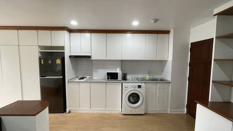 49 Suite Sukhumvit 49, Bangkok, 26 Soi Sukhumvit 49, Khlong Tan Nua, Watthana, Bangkok, 1 Bedroom, 37 sqm, Condo For Rent, by Agentbkk, 500167845 - DDproperty.com