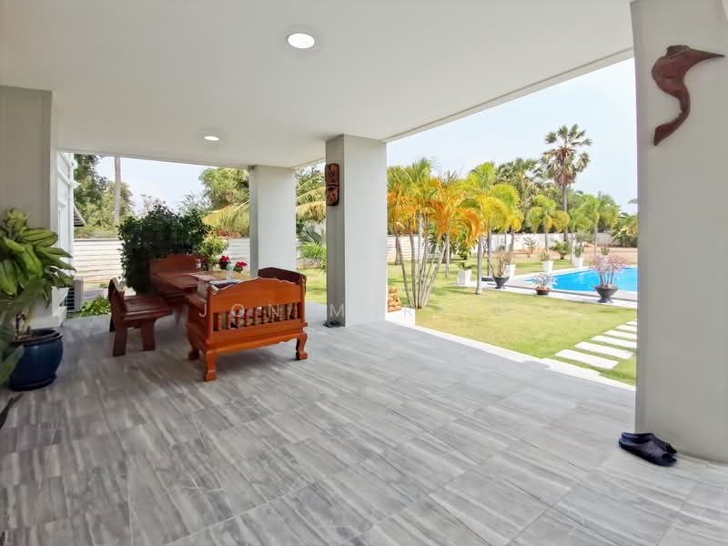 Detached Two Storey 7 Bedroom Residence In Cha Am For Sale, Phetchaburi, Cha-am, Cha-Am, Phetchaburi, 7 Bedrooms, 512 sqm, Single Detached House For Sale, by Jon Martin, 500167846 - DDproperty.com