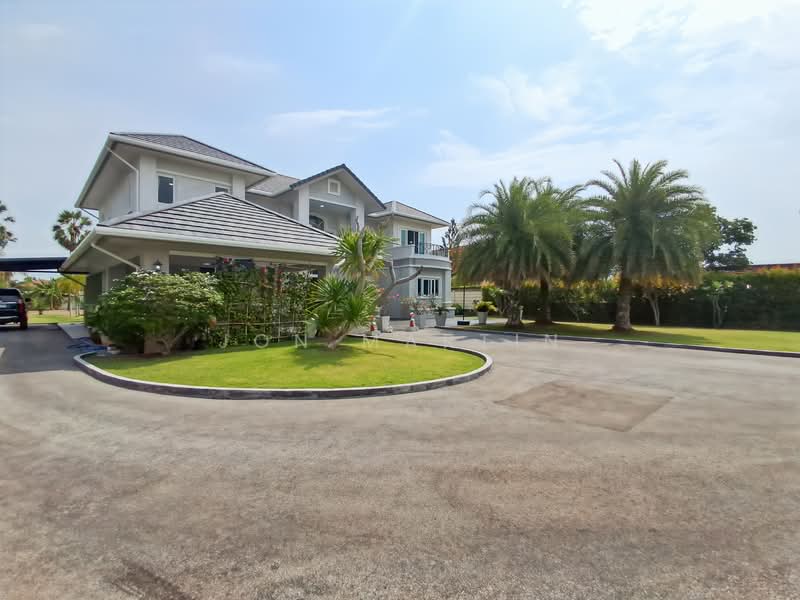 Detached Two Storey 7 Bedroom Residence In Cha Am For Sale, Phetchaburi, Cha-am, Cha-Am, Phetchaburi, 7 Bedrooms, 512 sqm, Single Detached House For Sale, by Jon Martin, 500167846 - DDproperty.com