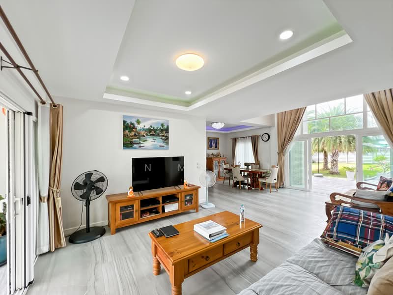 Detached Two Storey 7 Bedroom Residence In Cha Am For Sale, Phetchaburi, Cha-am, Cha-Am, Phetchaburi, 7 Bedrooms, 512 sqm, Single Detached House For Sale, by Jon Martin, 500167846 - DDproperty.com