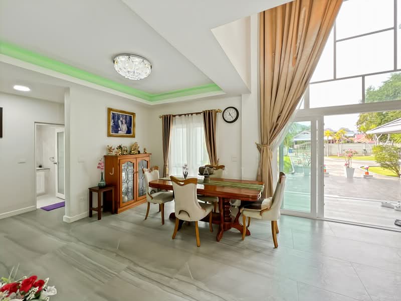 Detached Two Storey 7 Bedroom Residence In Cha Am For Sale, Phetchaburi, Cha-am, Cha-Am, Phetchaburi, 7 Bedrooms, 512 sqm, Single Detached House For Sale, by Jon Martin, 500167846 - DDproperty.com
