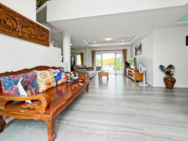 Detached Two Storey 7 Bedroom Residence In Cha Am For Sale, Phetchaburi, Cha-am, Cha-Am, Phetchaburi, 7 Bedrooms, 512 sqm, Single Detached House For Sale, by Jon Martin, 500167846 - DDproperty.com