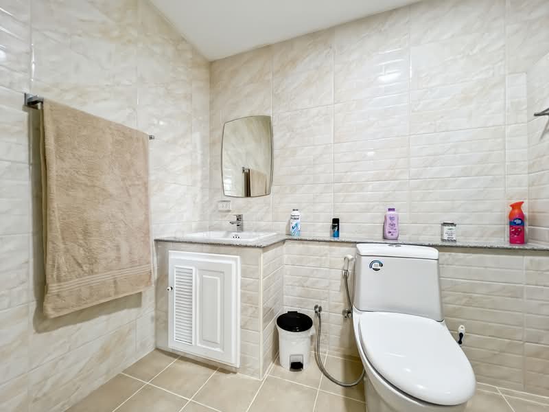 Detached Two Storey 7 Bedroom Residence In Cha Am For Sale, Phetchaburi, Cha-am, Cha-Am, Phetchaburi, 7 Bedrooms, 512 sqm, Single Detached House For Sale, by Jon Martin, 500167846 - DDproperty.com