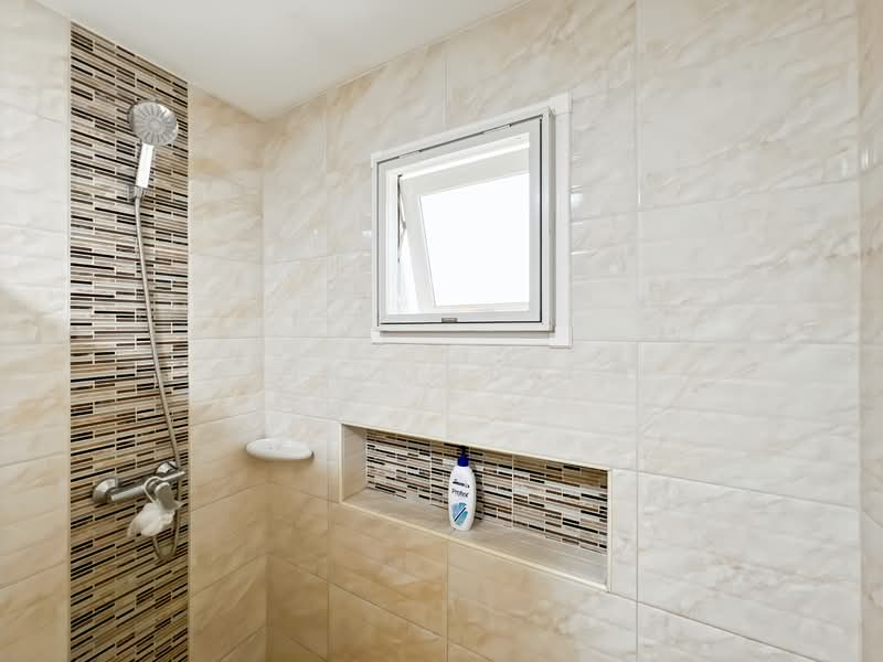 Detached Two Storey 7 Bedroom Residence In Cha Am For Sale, Phetchaburi, Cha-am, Cha-Am, Phetchaburi, 7 Bedrooms, 512 sqm, Single Detached House For Sale, by Jon Martin, 500167846 - DDproperty.com