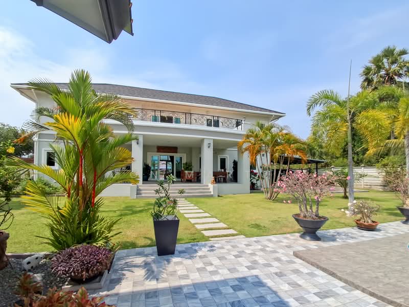 Detached Two Storey 7 Bedroom Residence In Cha Am For Sale, Phetchaburi, Cha-am, Cha-Am, Phetchaburi, 7 Bedrooms, 512 sqm, Single Detached House For Sale, by Jon Martin, 500167846 - DDproperty.com