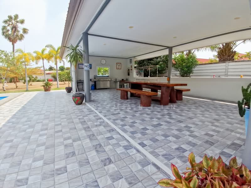 Detached Two Storey 7 Bedroom Residence In Cha Am For Sale, Phetchaburi, Cha-am, Cha-Am, Phetchaburi, 7 Bedrooms, 512 sqm, Single Detached House For Sale, by Jon Martin, 500167846 - DDproperty.com