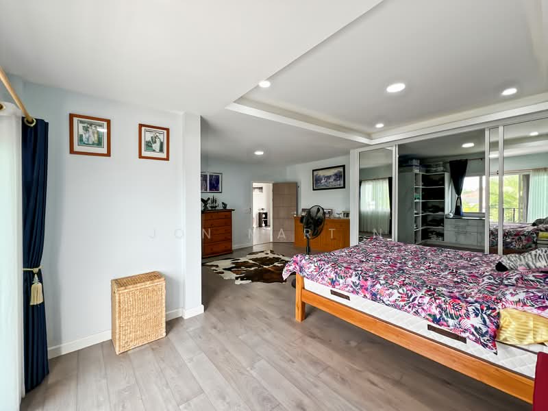 Detached Two Storey 7 Bedroom Residence In Cha Am For Sale, Phetchaburi, Cha-am, Cha-Am, Phetchaburi, 7 Bedrooms, 512 sqm, Single Detached House For Sale, by Jon Martin, 500167846 - DDproperty.com