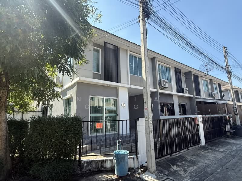 Pruksa Ville 79 Phaholyothin-Rangsit, Pathum Thani, Klong Prem Prachakorn Road, Suan Pring Thai, Muang Pathum Thani, Pathum Thani, 3 Bedrooms, 196 sqm, Townhouse For Sale, by Natchita Phoomngoen, 500167856 - DDproperty.com